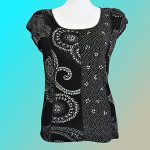 Black and White Paisley Print T Shirt......126
